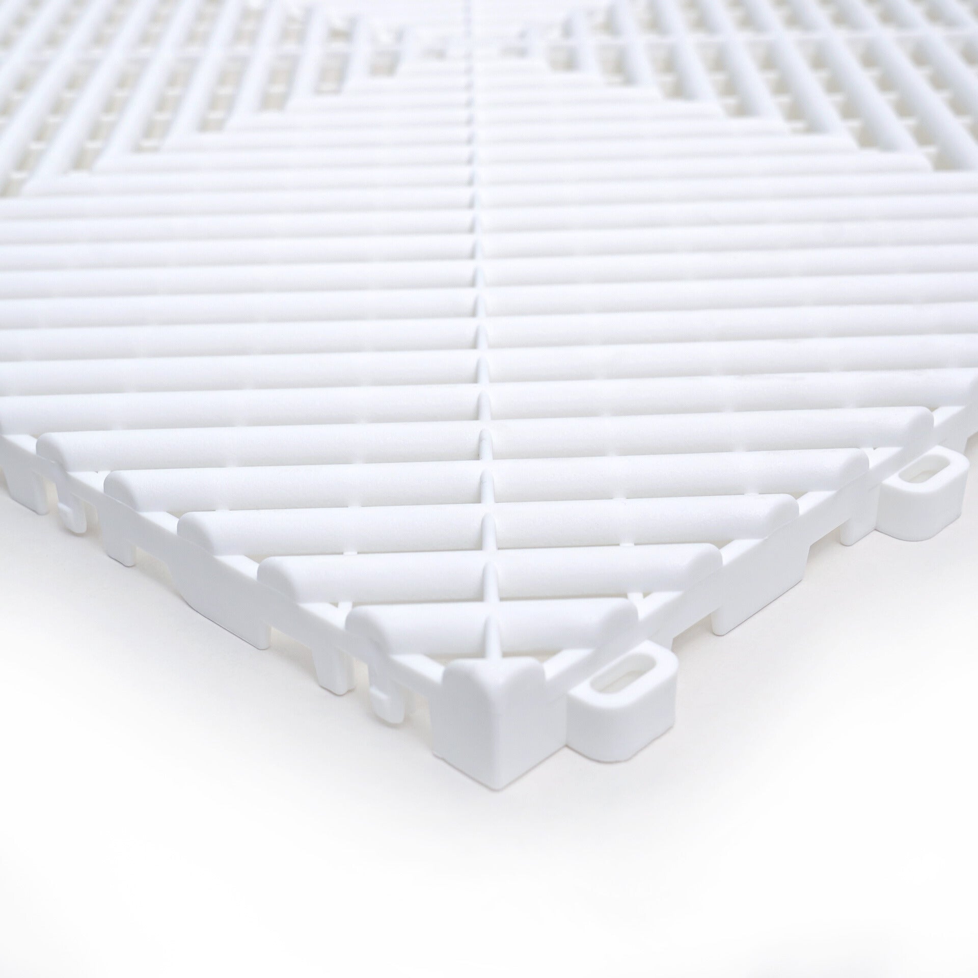 WHITE VENTED FLOOR TILES SIX PACK 40cm x 40cm x 1.8cm